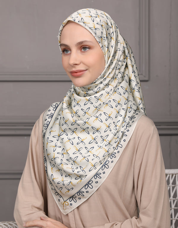 CARYS SQUARE SCARF (CREAM)